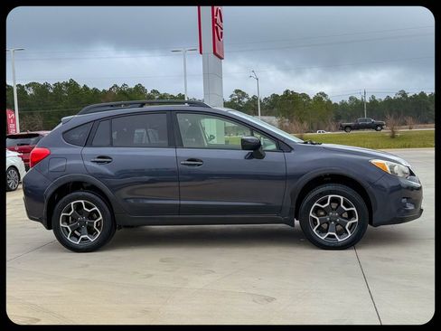 Used 2015 Subaru Crosstrek 2.0i Premium image 7