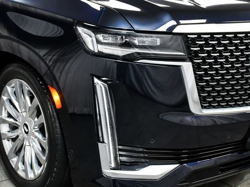Used 2021 Cadillac Escalade Premium Luxury w/ Driver Assist Tech Package AWD/4WD image 81