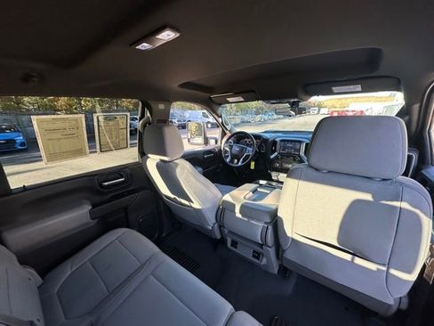 Used 2023 Chevrolet Silverado 2500 LT image 45