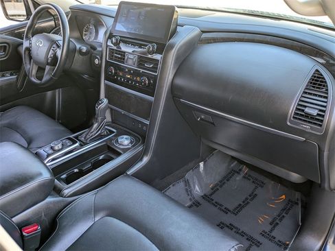 Used 2024 INFINITI QX80 Luxe image 26