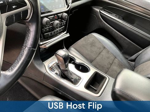 Used 2020 Jeep Grand Cherokee Laredo w/ Laredo X Package RWD image 23