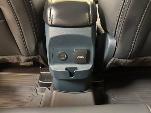 Used 2024 Ford Maverick Lariat w/ Black Appearance Package image 18