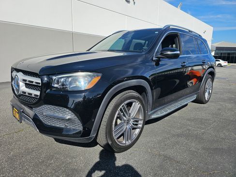 Used 2021 Mercedes-Benz GLS 450 4MATIC image 4