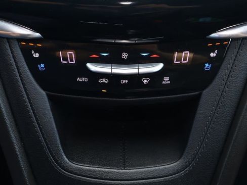 Used 2023 Cadillac XT6 Premium Luxury w/ Technology Package image 32