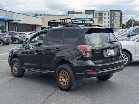 Used 2018 Subaru Forester 2.5i Premium AWD/4WD image 7