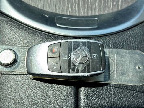 Used 2020 Mercedes-Benz C 300 4MATIC Sedan image 37