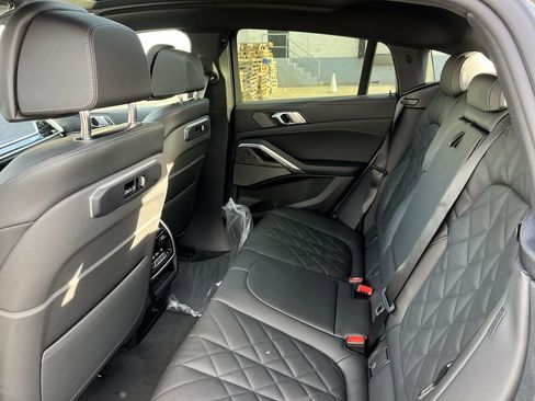New 2026 BMW X6 xDrive40i w/ Climate Comfort Package image 23