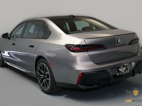 Used 2023 BMW 740i 740i image 7