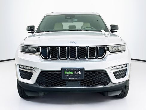 Used 2023 Jeep Grand Cherokee 4WD 4xe image 2