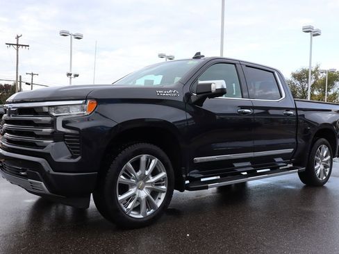 Used 2023 Chevrolet Silverado 1500 High Country w/ High Country Premium Package image 10