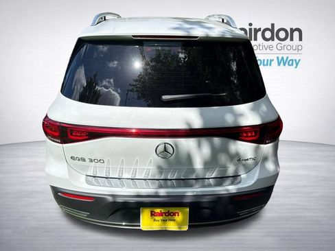 Used 2023 Mercedes-Benz EQB 300 4MATIC image 5