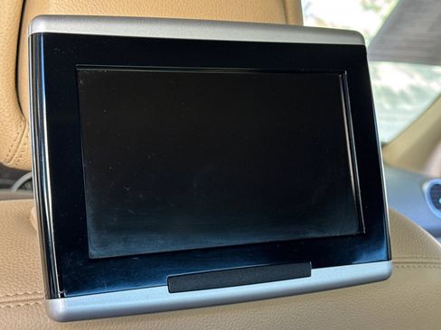 Used 2009 Mercedes-Benz ML 550 4MATIC image 34