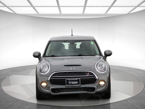 Used 2019 MINI Cooper S w/ Signature Upholstery Package image 6