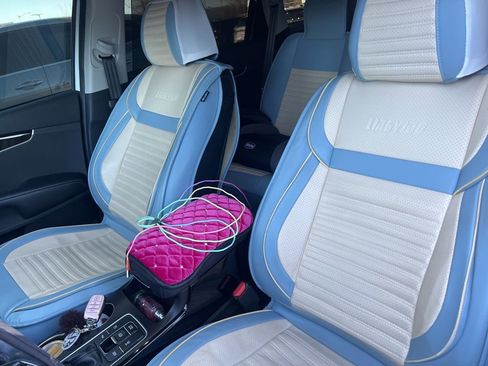 Used 2019 Kia Sorento SX w/ SX Touring Package image 12