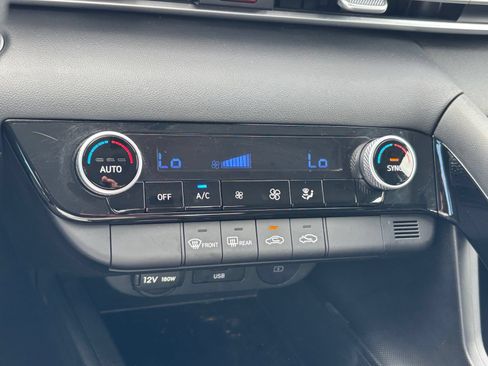 Certified 2025 Hyundai Elantra Hybrid FWD image 23