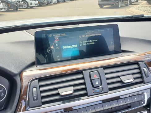 Used 2016 BMW 428i xDrive Convertible AWD/4WD image 17