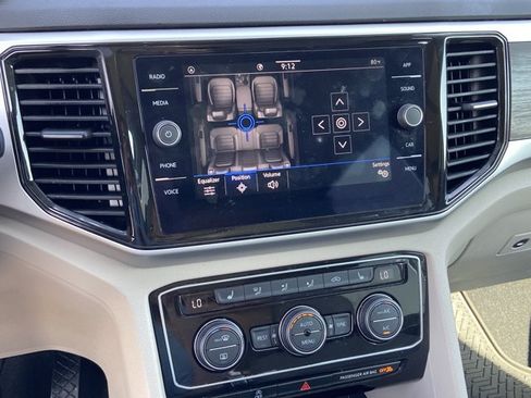 Used 2023 Volkswagen Atlas SE w/ Panoramic Sunroof Package FWD image 41
