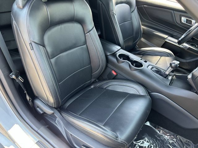 Used 2025 Ford Mustang Premium RWD image 10