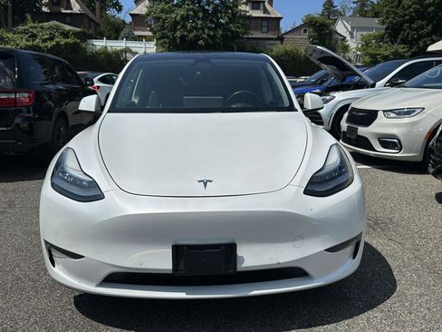 Used 2020 Tesla Model Y Long Range image 6