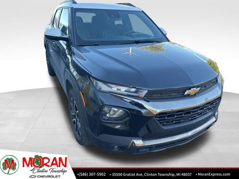 Certified 2023 Chevrolet TrailBlazer ACTIV w/ Convenience Package AWD/4WD image 3