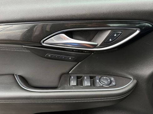 Used 2024 Buick Envision Preferred AWD/4WD image 11