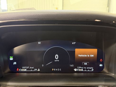 Used 2023 Lincoln Nautilus FWD w/ Premium Package image 16