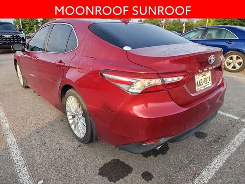 Used 2018 Toyota Camry XLE w/ Audio Package FWD image 4
