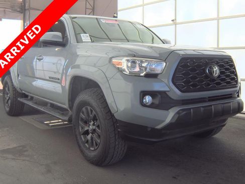 Used 2021 Toyota Tacoma SR5 image 3