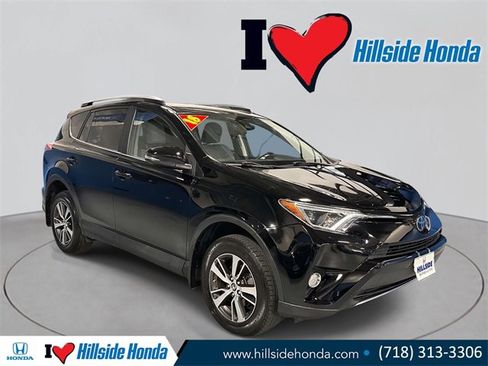Used 2018 Toyota RAV4 XLE image 6