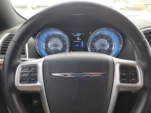 Used 2012 Chrysler 300 Limited image 20