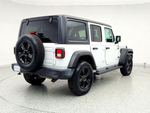 Used 2019 Jeep Wrangler Unlimited Sport image 5