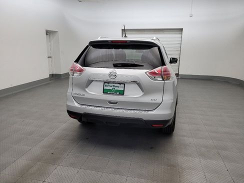 Used 2015 Nissan Rogue SV FWD image 7