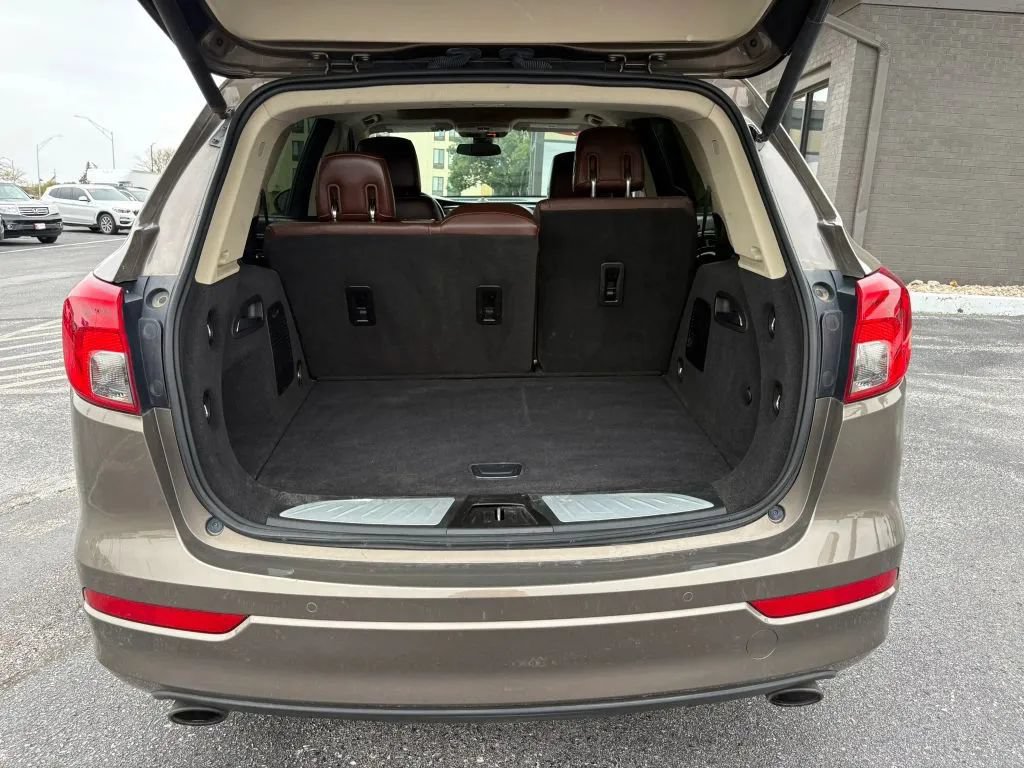 Used 2017 Buick Envision Premium AWD/4WD image 9