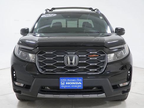 Used 2024 Honda Ridgeline TrailSport image 3