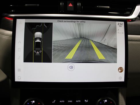 Used 2022 Jaguar F-PACE S image 22