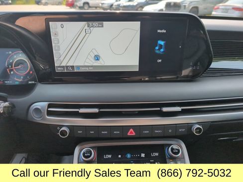 Used 2025 Hyundai Palisade Calligraphy AWD/4WD image 19