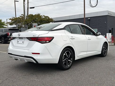 Used 2024 Nissan Sentra SV FWD image 4