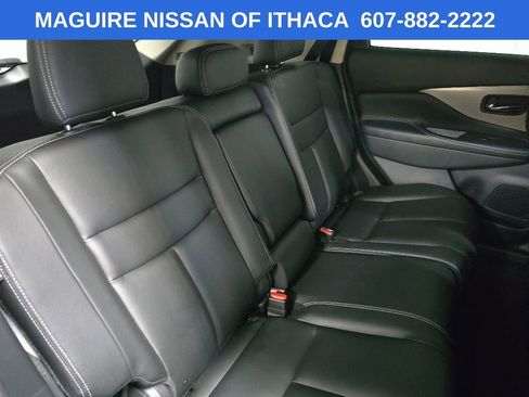 Used 2024 Nissan Murano SV AWD/4WD image 16