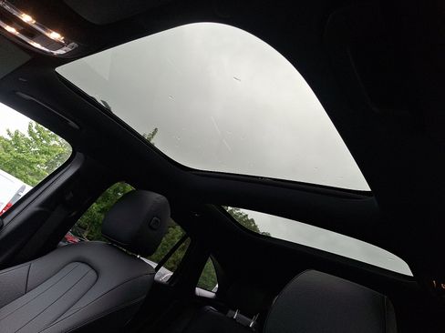 Used 2025 Mercedes-Benz GLA 250 4MATIC image 14