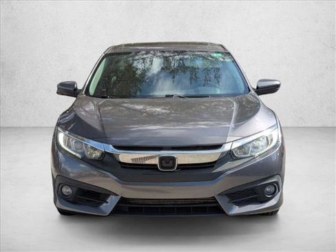 Used 2018 Honda Civic EX-L image 2