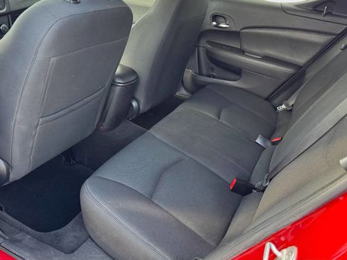 Used 2011 Dodge Avenger Mainstreet w/ Cold Weather Group image 13