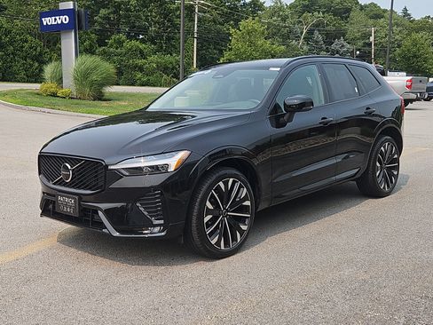 Used 2026 Volvo XC60 B5 Ultra w/ Protection Package Premier AWD/4WD image 3