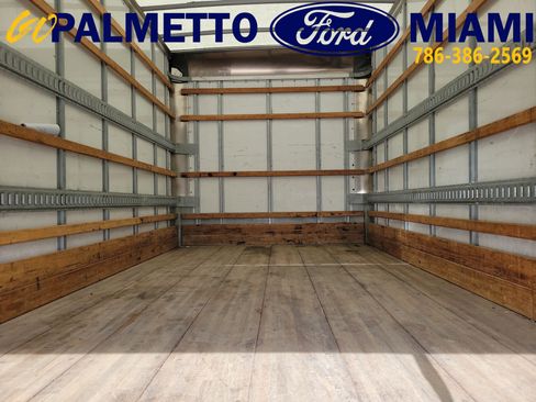 Used 2020 Isuzu NPR RWD image 10