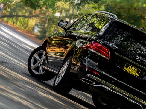 Used 2018 Mercedes-Benz GLE 350 image 28