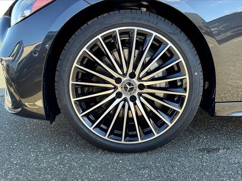 New 2026 Mercedes-Benz C 300 4MATIC Sedan image 11