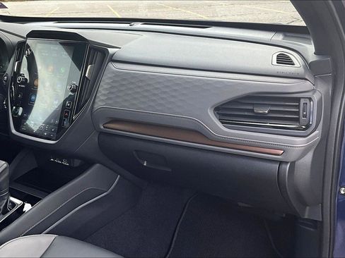 Used 2025 Subaru Forester Sport image 15