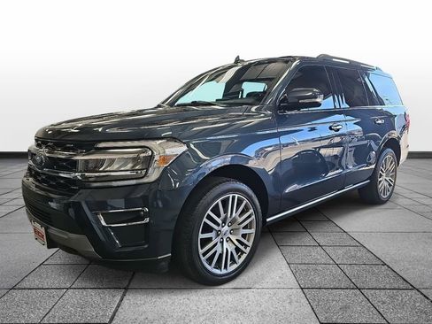 Used 2022 Ford Expedition Limited AWD/4WD image 1