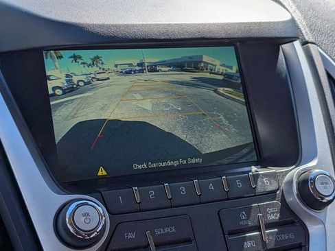 Used 2015 GMC Terrain SLE w/ Chrome Edition image 24