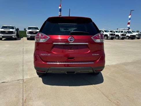 Used 2015 Nissan Rogue SV w/ SV Moonroof Package AWD/4WD image 5