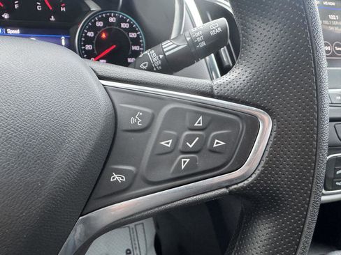 Used 2023 Chevrolet Equinox LS w/ LS Convenience Package image 8